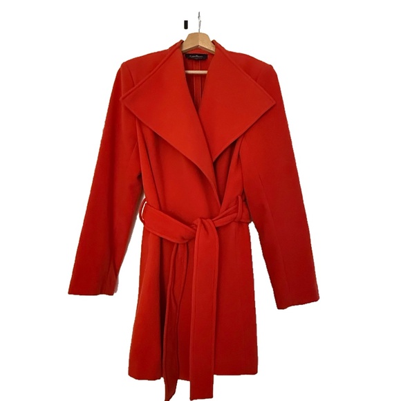 Coral colour striking coat - Picture 1 of 3